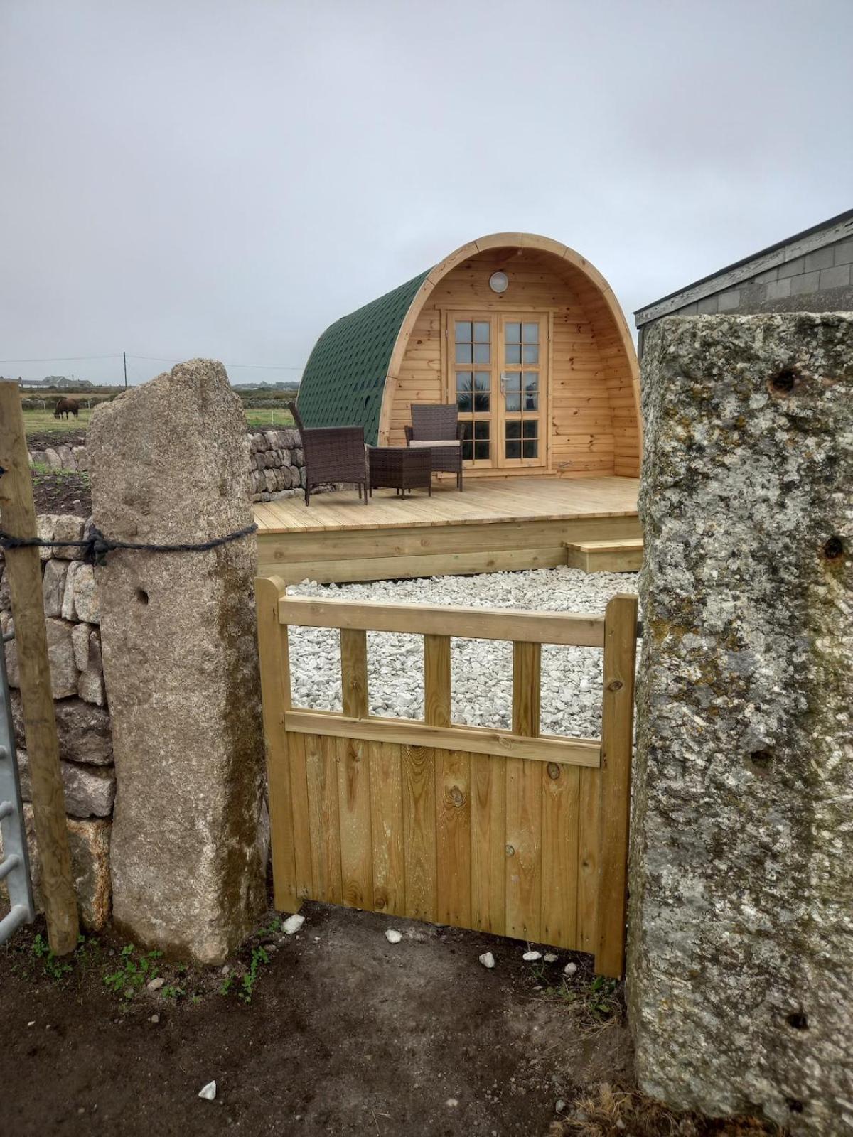 Cape Cornwall Pod With Vast Sea Views เซนต์จัสต์ ภายนอก รูปภาพ